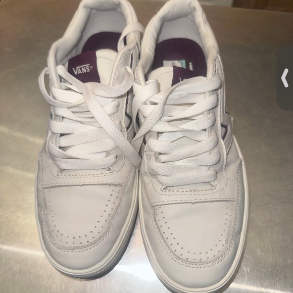 Vans men or women’s used shoes - Picture 1 of 7